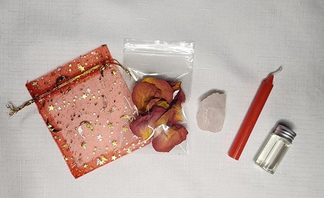 Attract Love Spell Kit